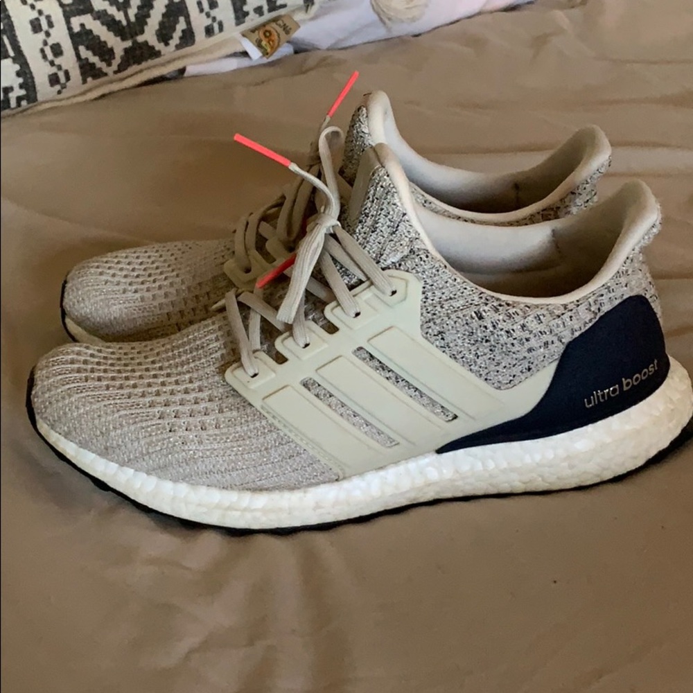 Adidas UltraBOOST size 8.5